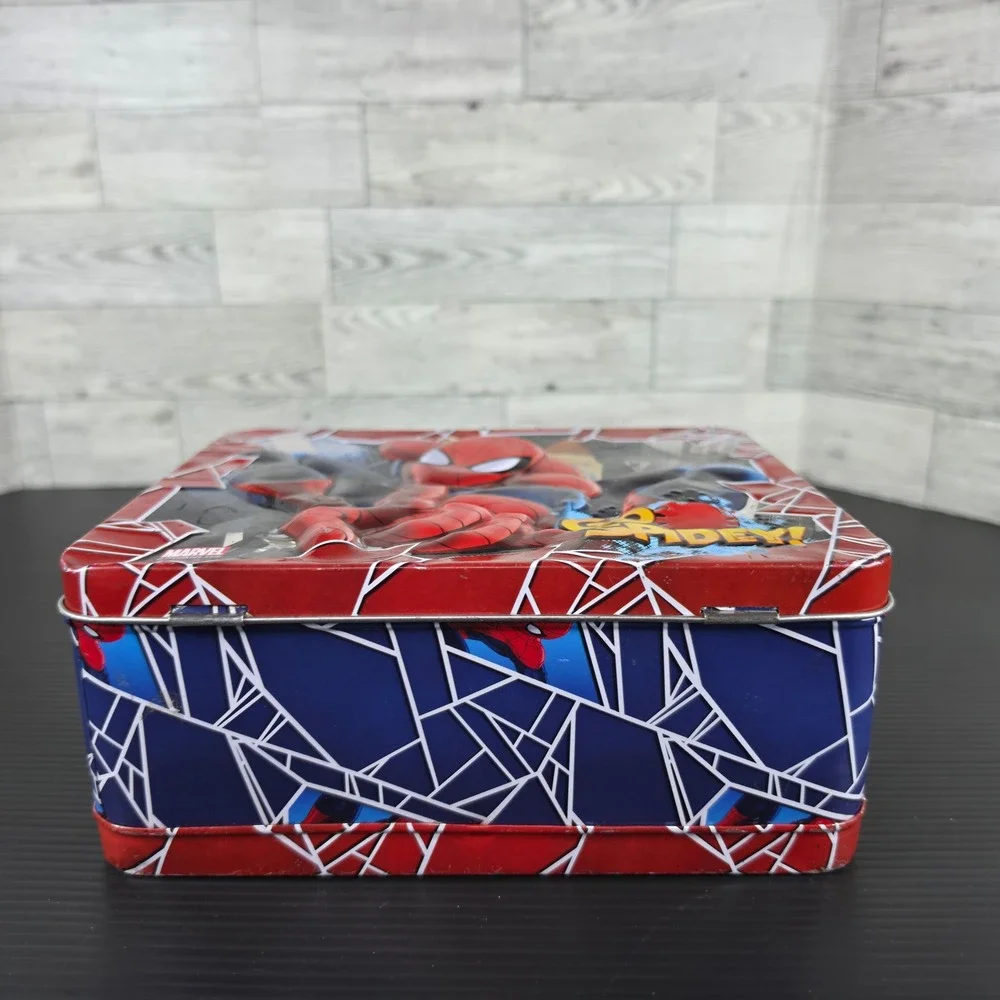 Marvel Spider-Man Go Spidey Embossed Metal Lunch Box Red Blue Tin 2013 Marvel